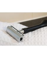 4 Edge Razor with Silicone Handle